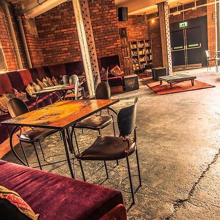 סלפורד Victoria Warehouse Hotel מראה חיצוני תמונה