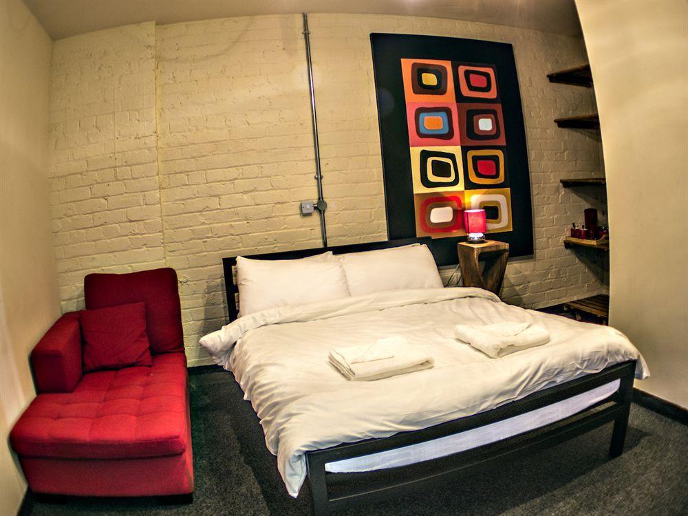 סלפורד Victoria Warehouse Hotel מראה חיצוני תמונה
