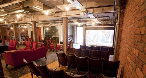 סלפורד Victoria Warehouse Hotel מראה חיצוני תמונה